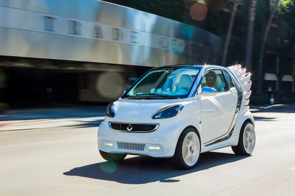 Ηλεκτρικό Αυτοκίνητο Smart ForTwo από τον Jeremy Scott