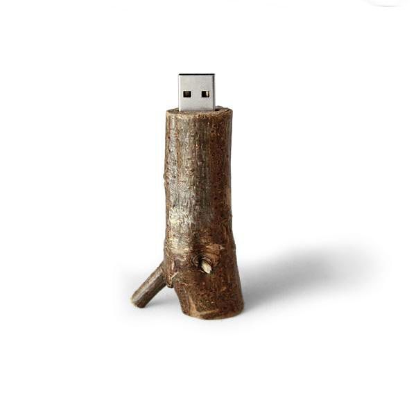 AIAIAI και Libertine Libertine USB Flash Drive