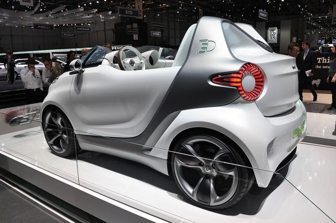 Geneva Motor Show 2011- Smart ForSpeed