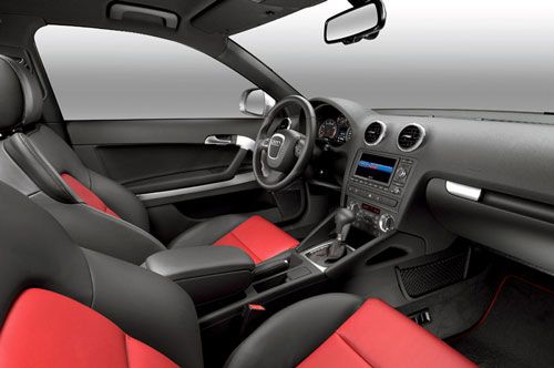 New Audi RS3 Sportback - Σαλόνι Αυτοκινήτου