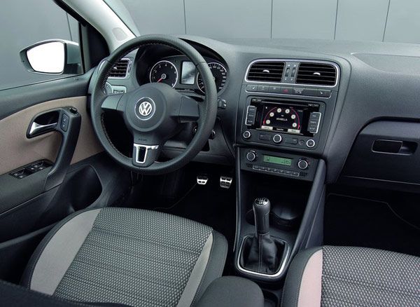 Νέο Volkswagen CrossPolo 2011 - Σαλόνι Αυτοκινήτου