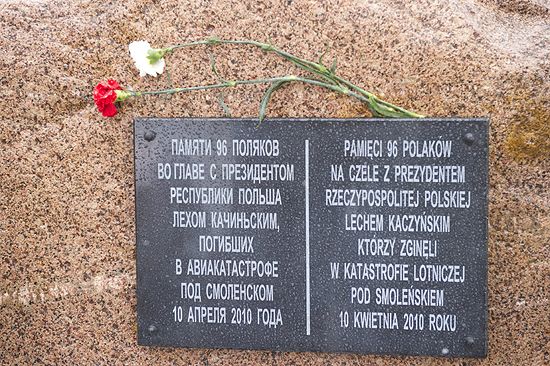 Anger mars commemoration of Smolensk plane crash