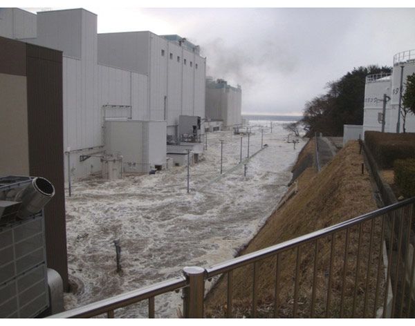 Fukushima operators begin pumping out radioactive water