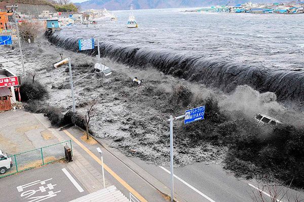 Οι Ιάπωνες μετεωρολόγοι φοβούνται για έναν ακόμη τεράστιο σεισμό