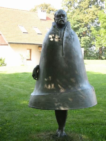 Sculptor Jerzy Kedziora