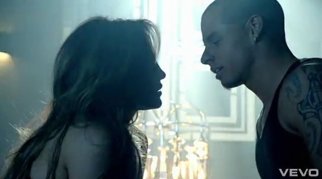 Jennifer Lopez feat Pitbull-Dance Again-06