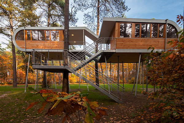 Απίστευτο Σπίτι Ανάμεσα σε Δέντρα στο Βέλγιο