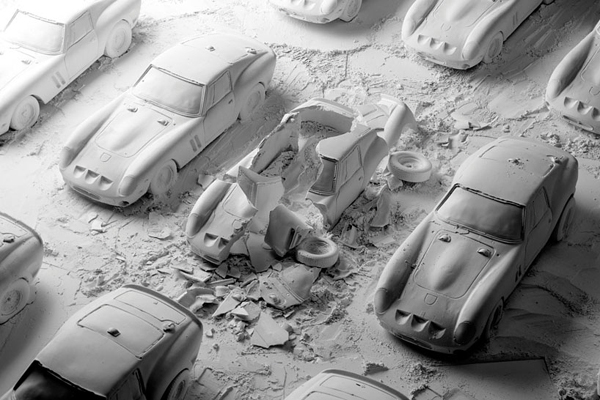 Εκρηκτικές Εμφανίσεις των Κλασσικών Σπορ Αυτοκινήτων από τον Fabian Oefner