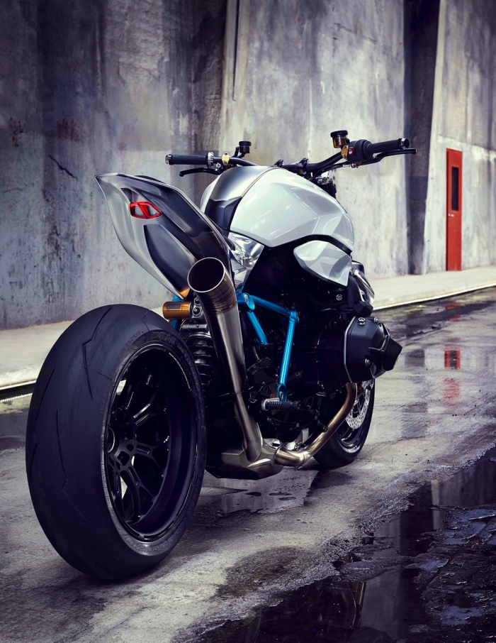Η Μηχανή Από Άλλη Διάσταση:BMW Concept Roadster