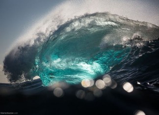 Η Μαγευτική Δύναμη των Κυμάτων από τον Warren Keelan Η Μαγευτική Δύναμη των Κυμάτων από τον Warren Keelan