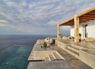 Το Θερινό Σπίτι με τη Μαγευτική Θέα στη Σύρο Το Θερινό Σπίτι με τη Μαγευτική Θέα στη Σύρο