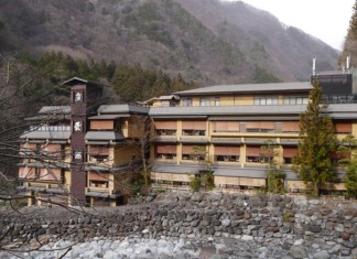Το Πιο Παλιό Ξενοδοχείο Πάνω από 1300 ετών – Nishiyama Onsen Keiunkan Το Πιο Παλιό Ξενοδοχείο Πάνω από 1300 ετών - Nishiyama Onsen Keiunkan